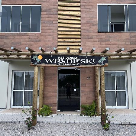 Residencial Wrubleski Sc Pinheira Exteriér fotografie